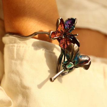 Cherry flowers bracelet in colored silver